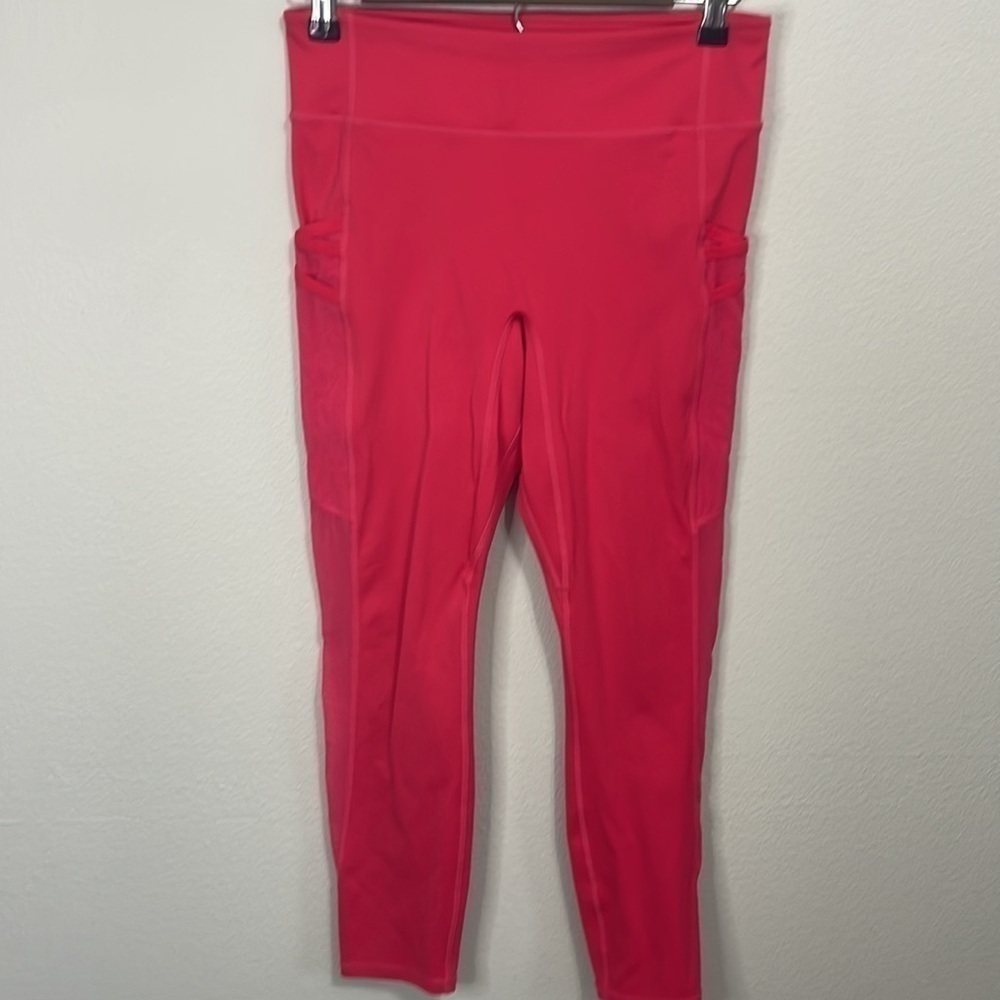 π Fabletics On-The-Go PowerHold High-Waisted Leggings Medium - Picture 6 of 6